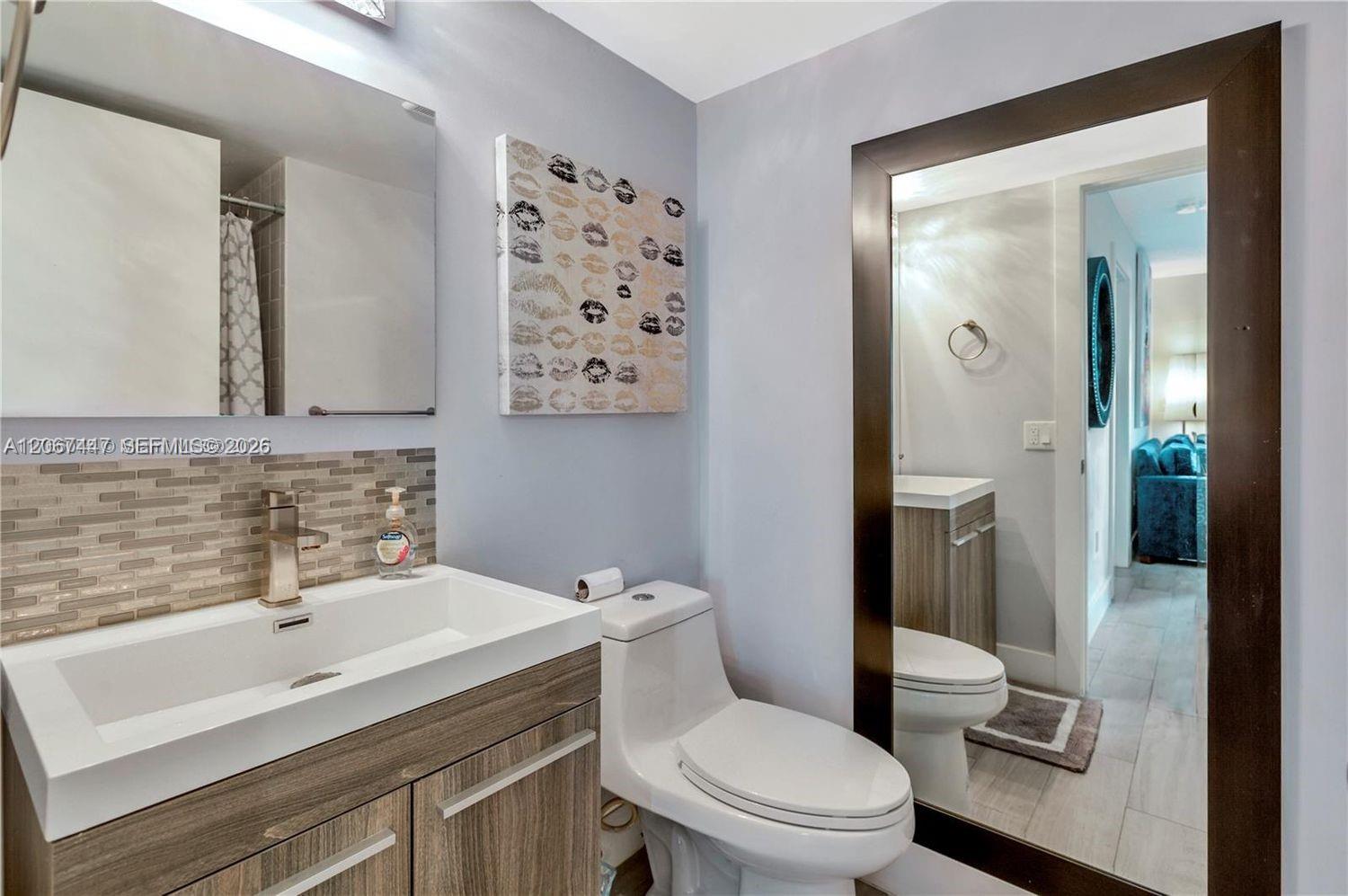 2600 Collins Ave # 204 View 14