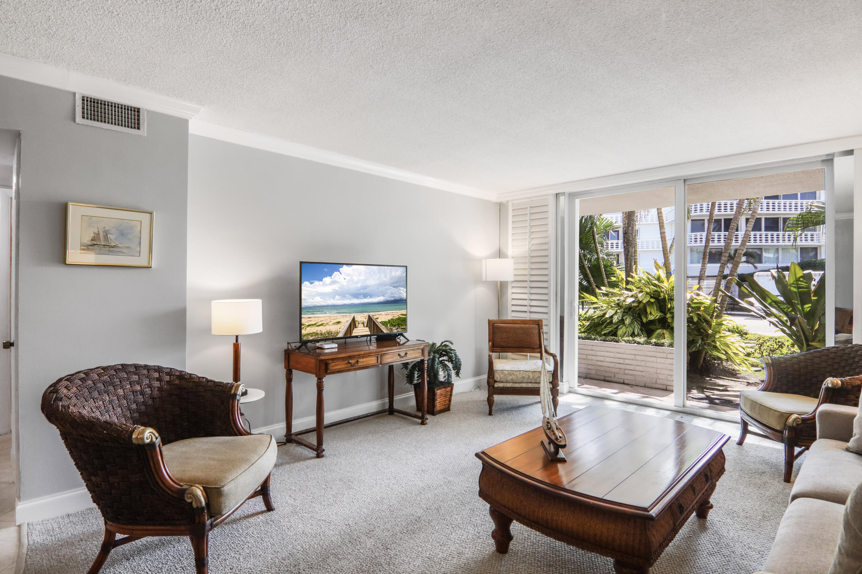 139 SUNRISE Avenue # 101, Palm Beach FL 33480