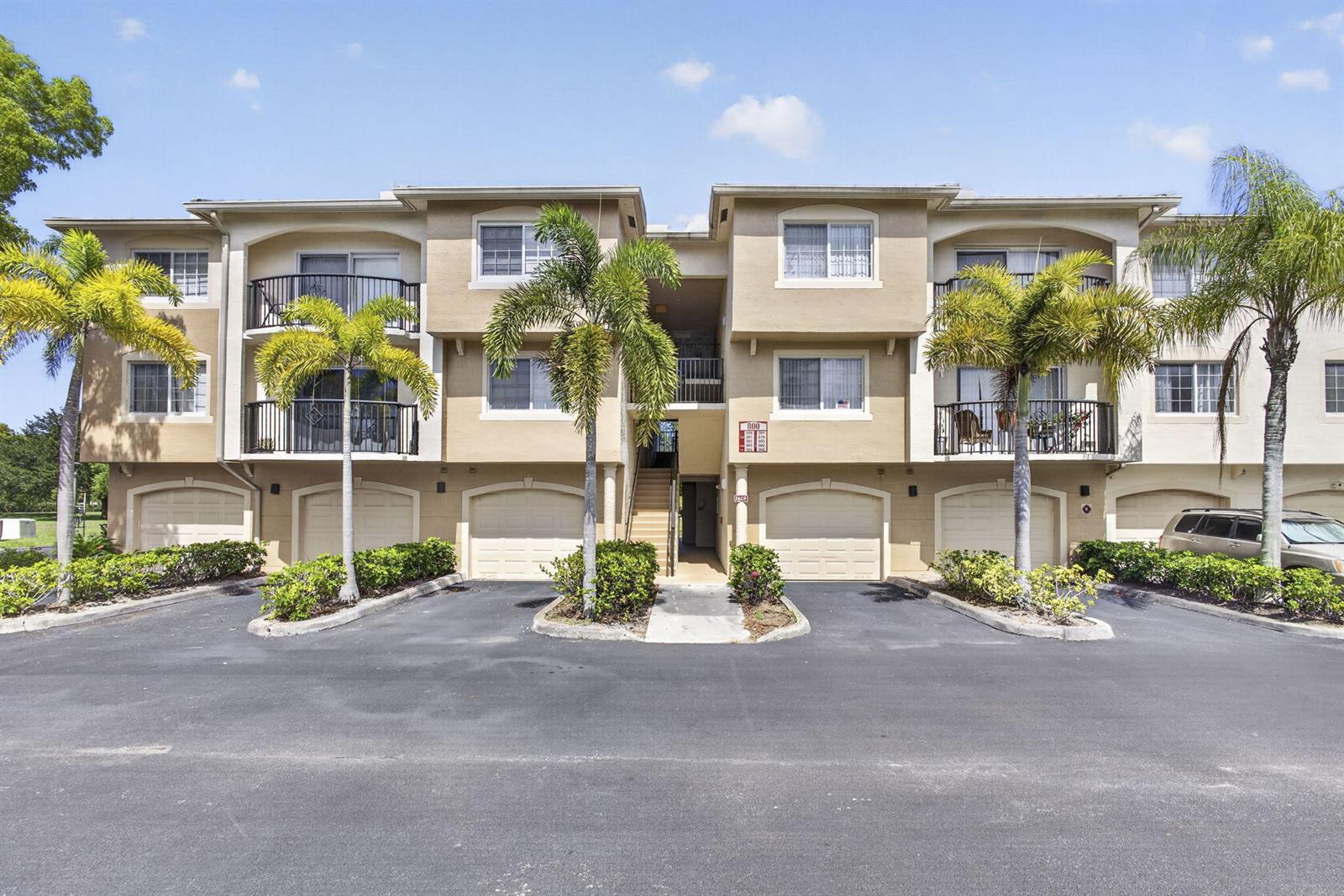 800 S Crestwood Ct Court S # 809, Royal Palm Beach FL 33411