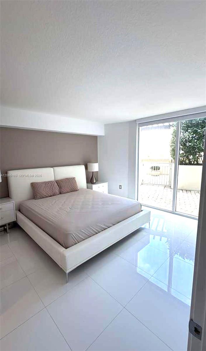 200 Sunny Isles Blvd - Lanai # 502 — Photo 5