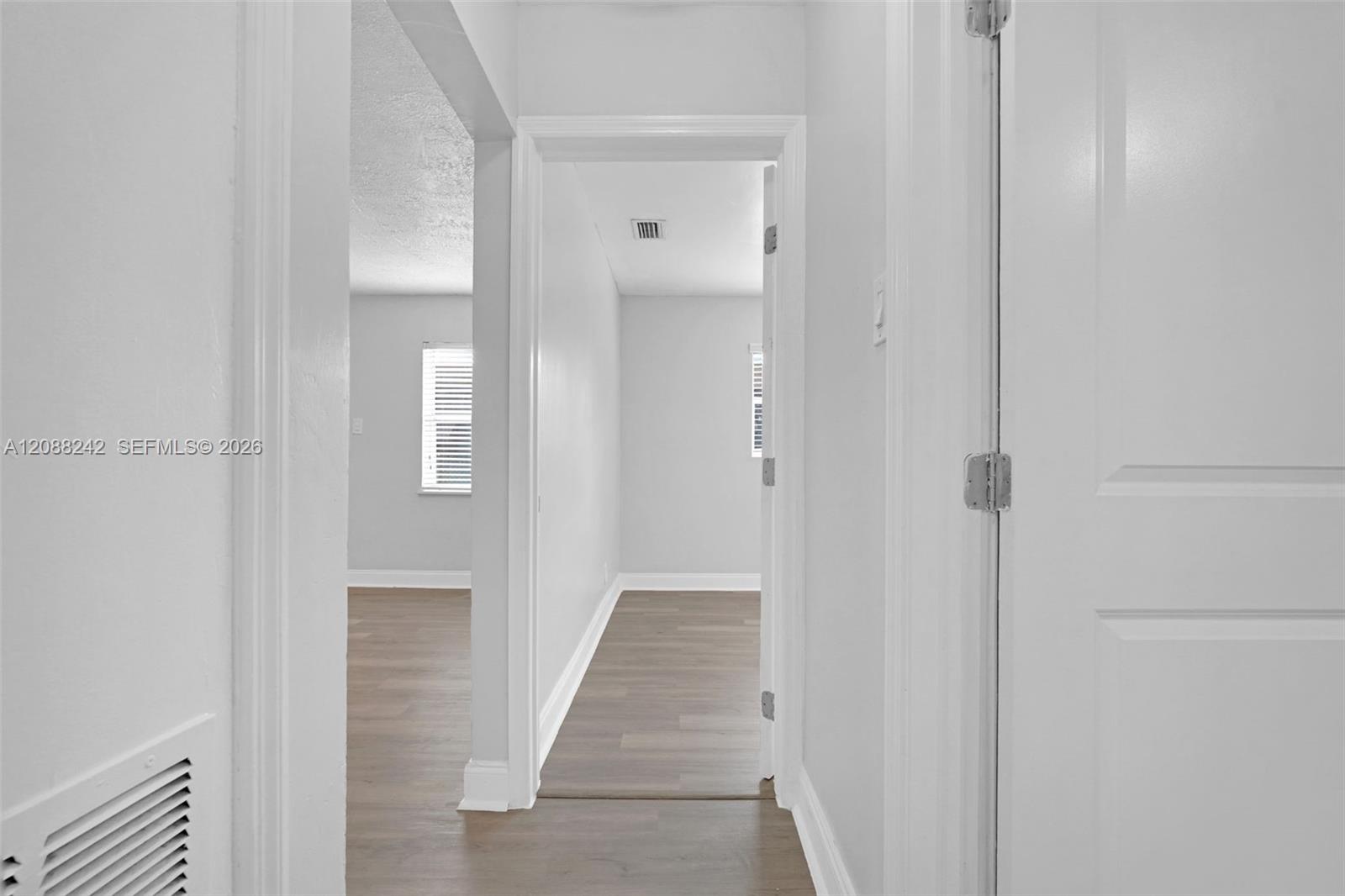 746 SW 4th St # 2 — Photo 2