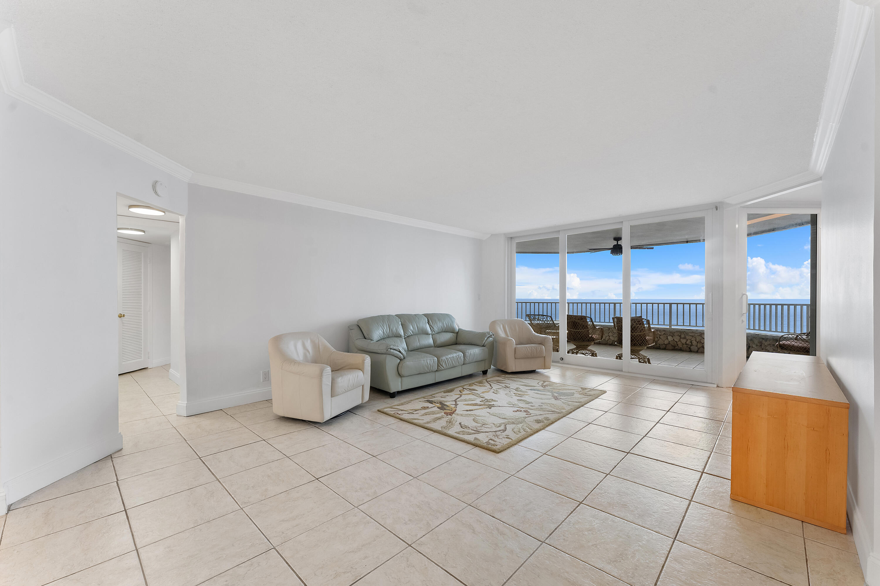 1340 S OCEAN Boulevard # 1106 — Photo 3