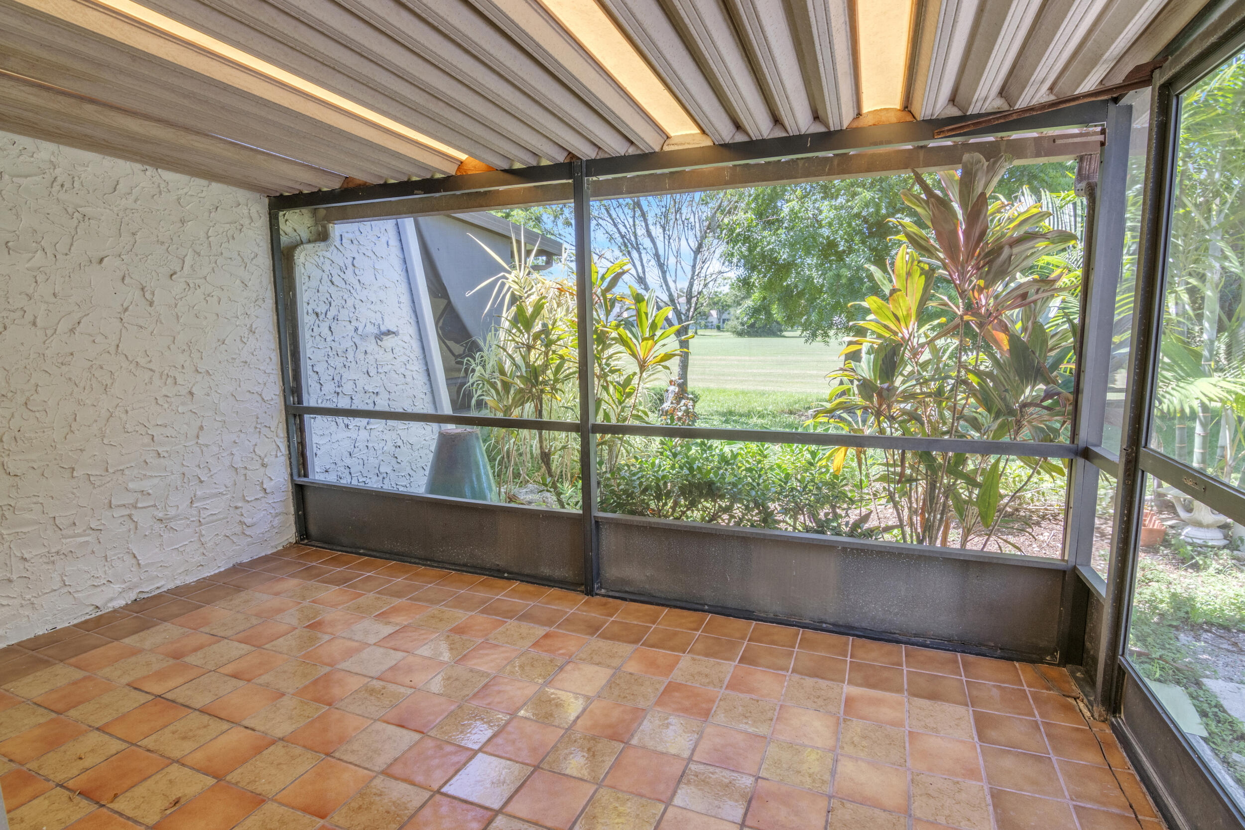 9428 NW 65TH Street # C4 — Photo 3