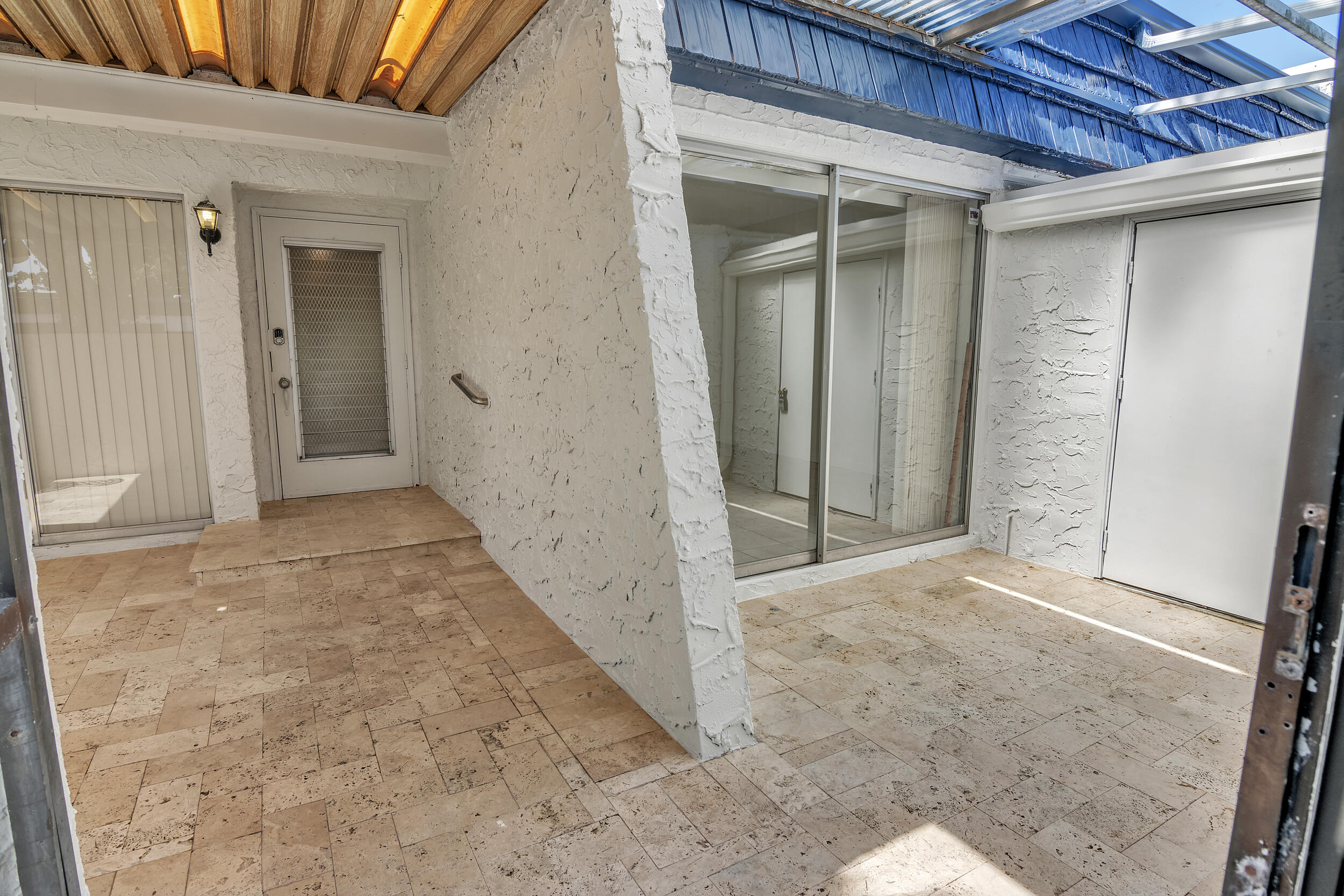 9428 NW 65TH Street # C4 — Photo 5