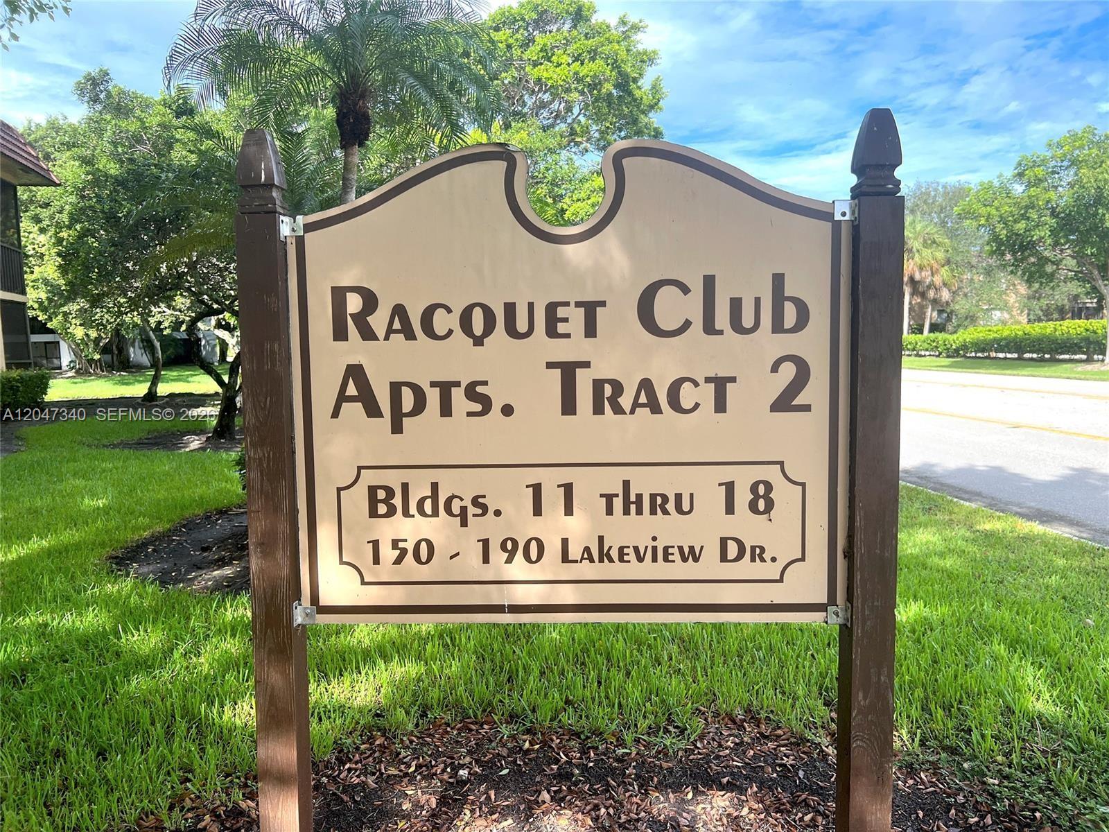 182 Lakeview Dr # 204, Weston FL 33326