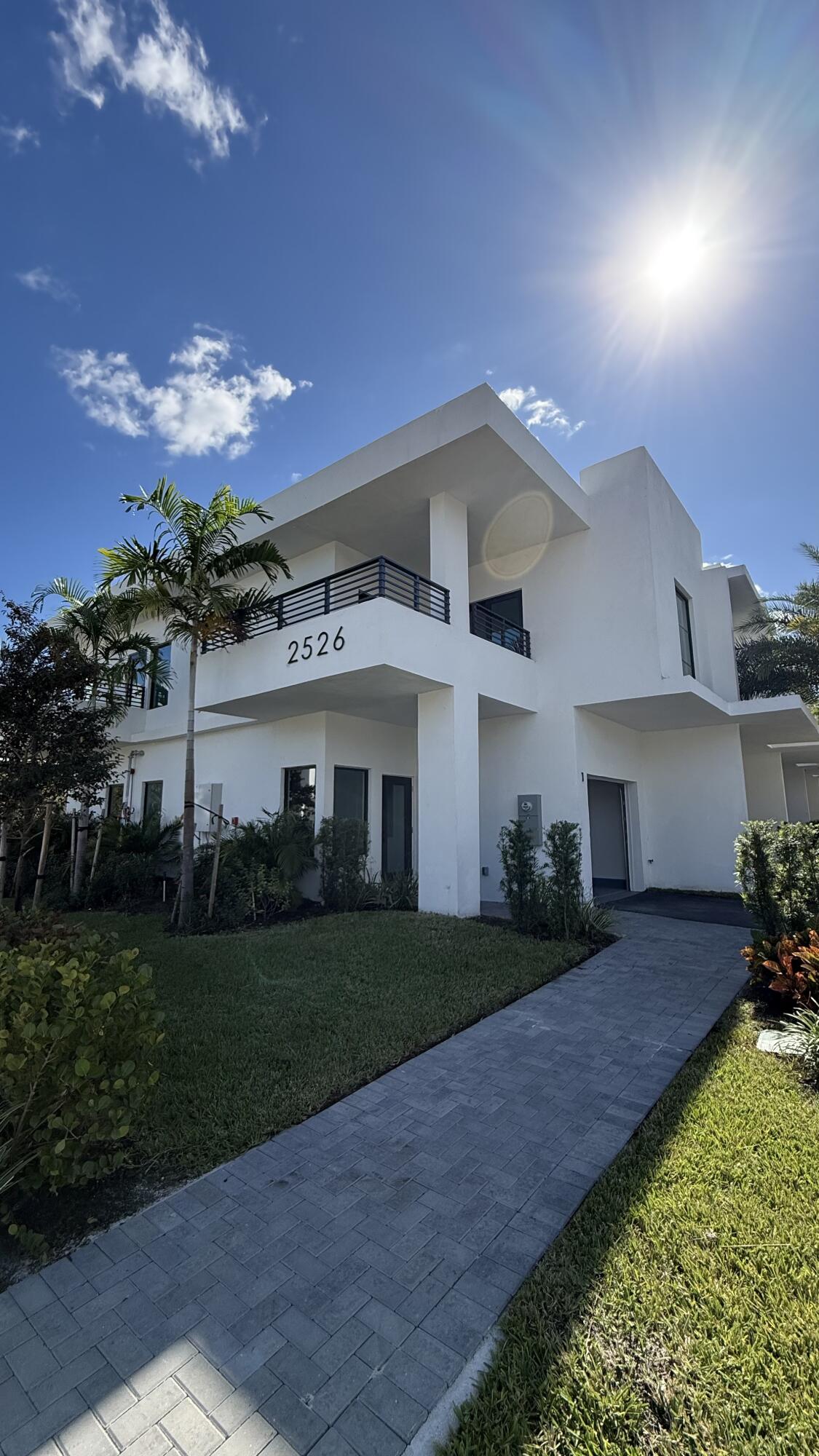2526 Pierce Street # 4, Hollywood FL 33020
