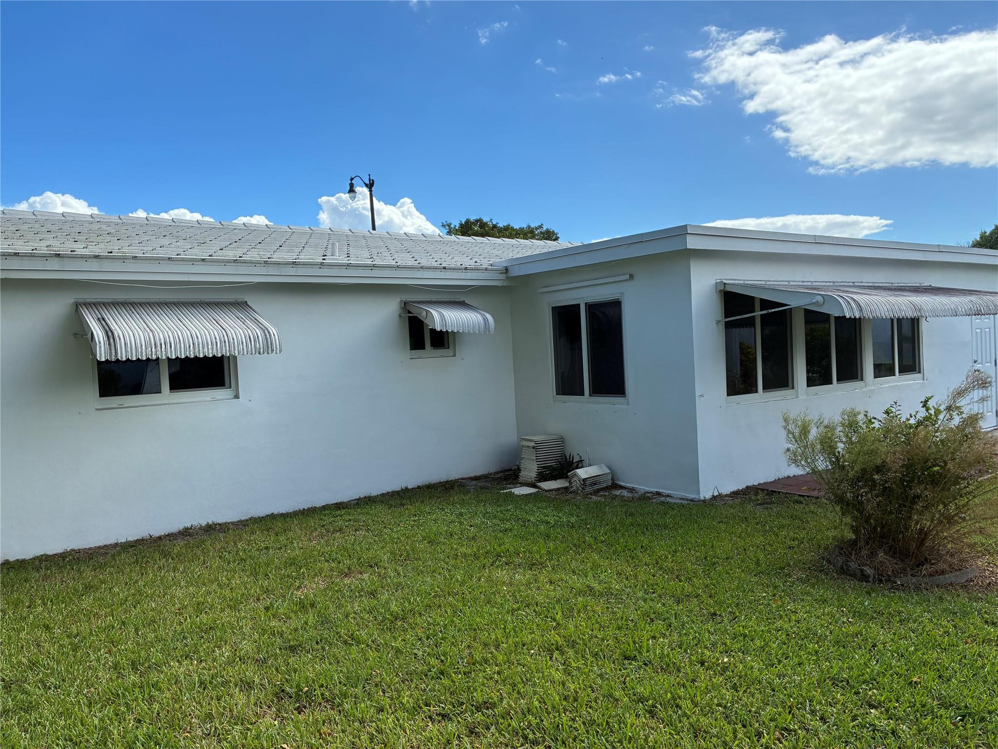 3021 E Golf Boulevard — Photo 2