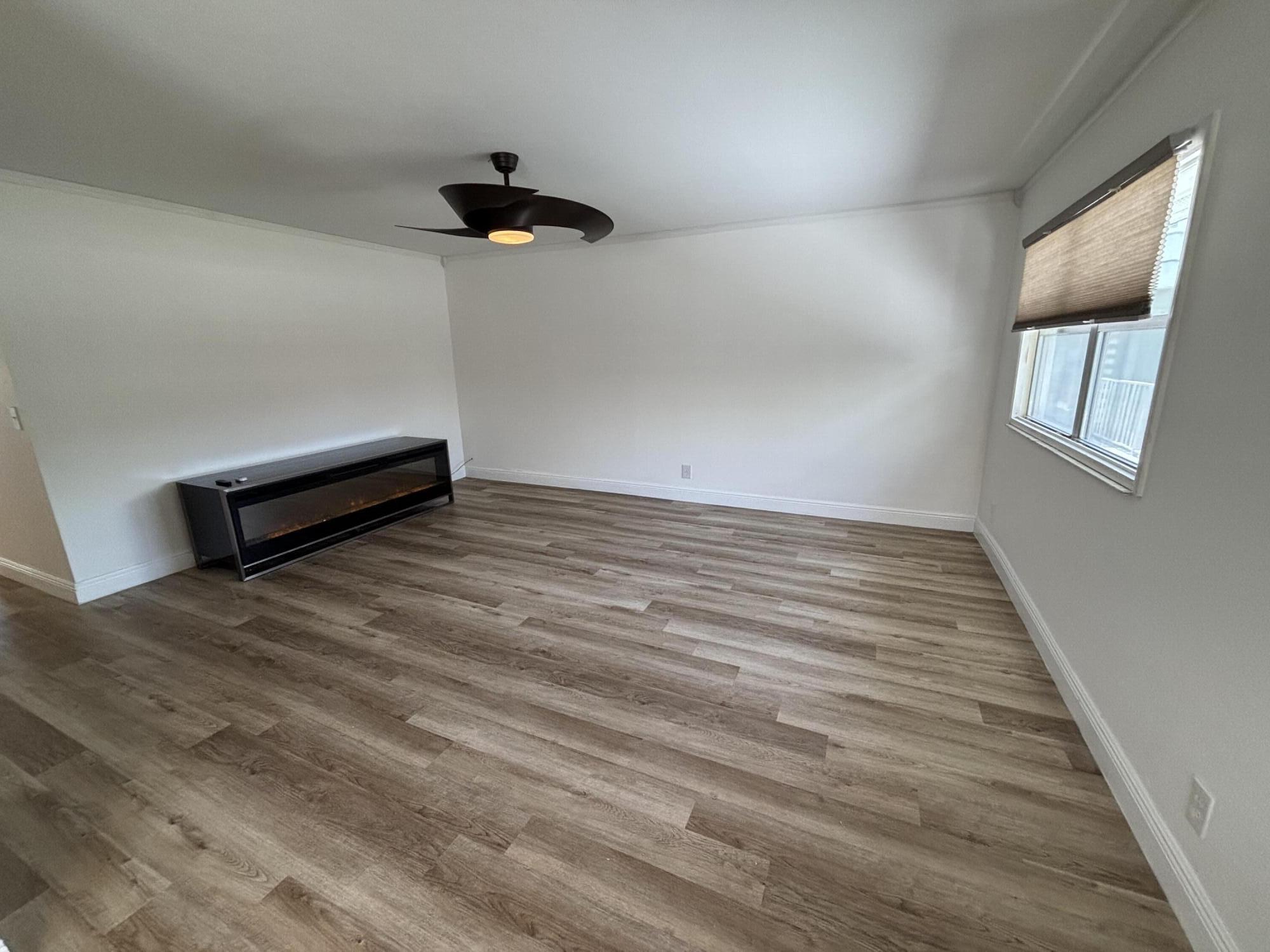 652 Flanders N, Delray Beach FL 33484