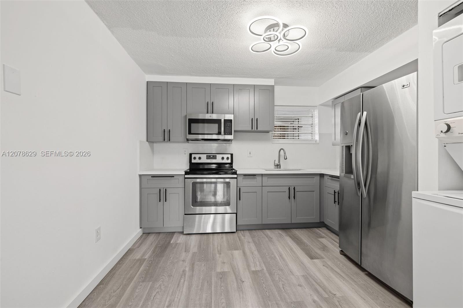 1800 SW 25th St # 2305 — Photo 4