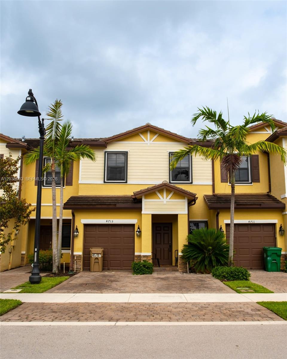 4715 Caspian Way, Davie FL 33314