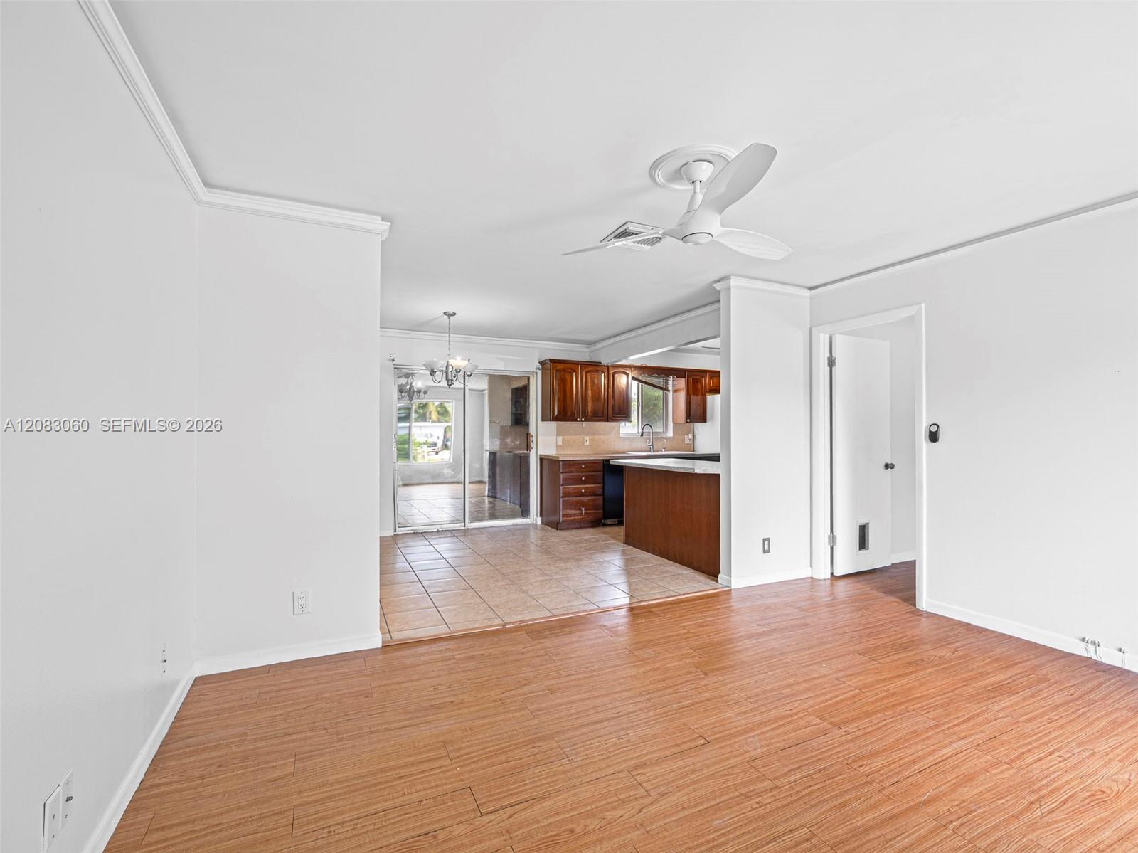 3180 Carol Ave — Photo 3