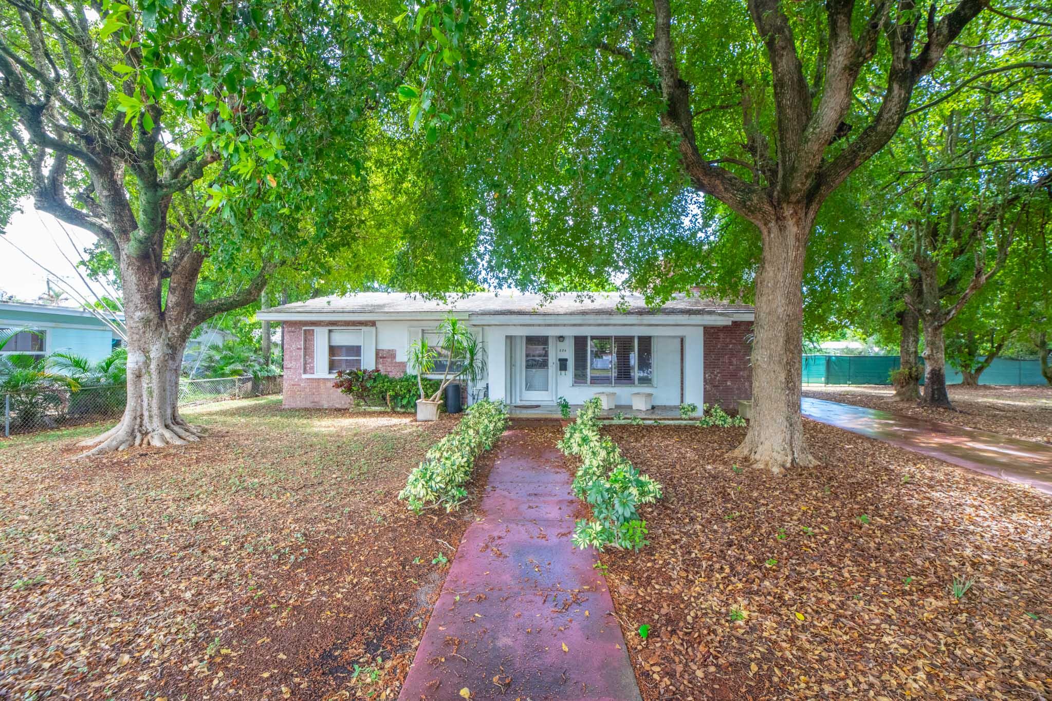 226 NE 13th Avenue, Pompano Beach FL 33060