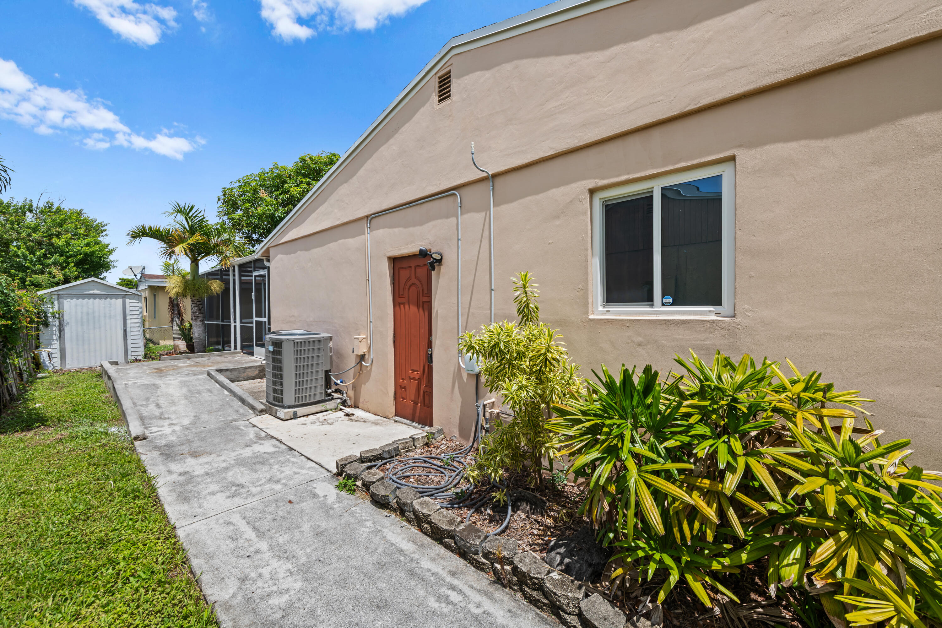 6981 SW 1ST Court — Photo 4