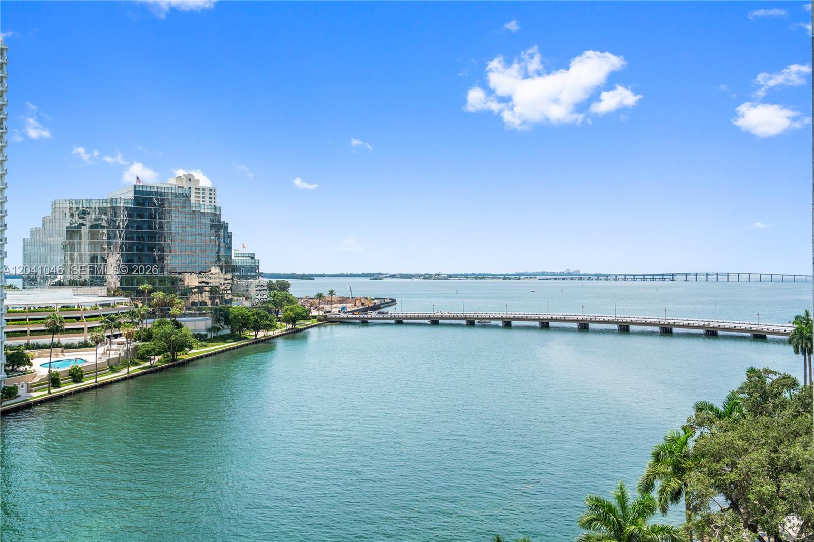 495 Brickell Ave # BAY807, Miami FL 33131