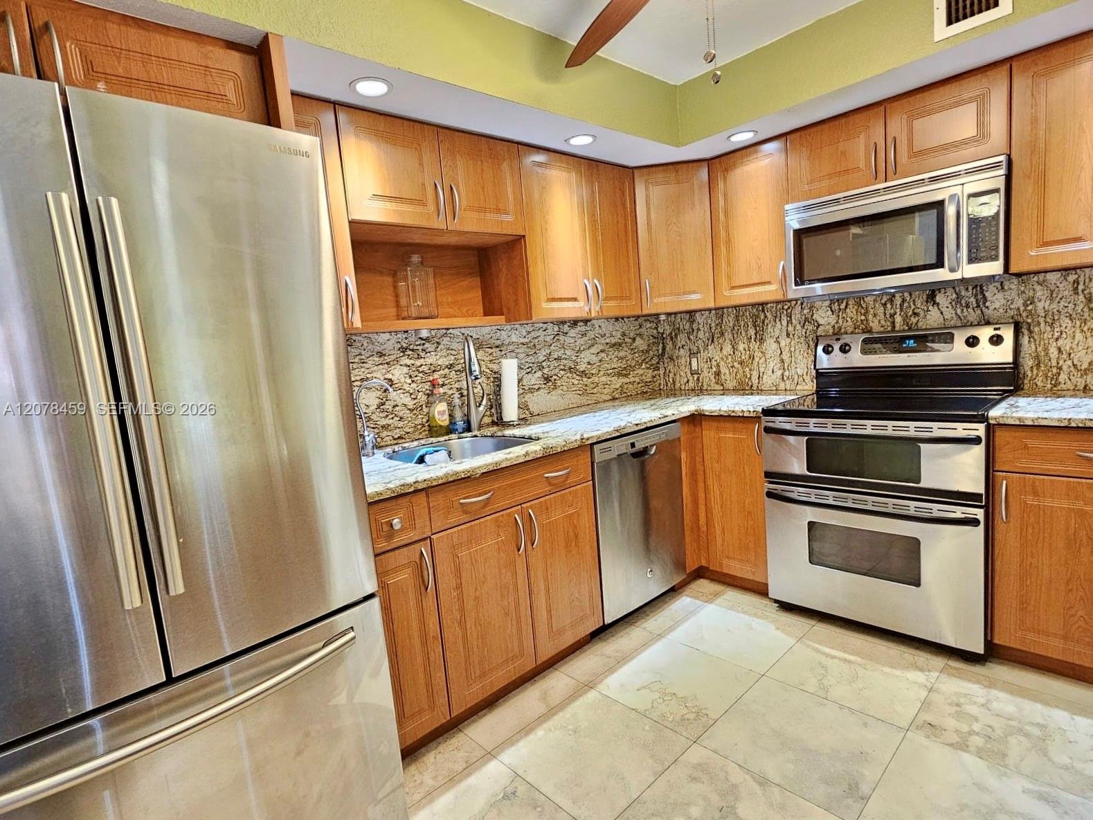 427 Golden Isles Dr # 16E — Photo 4