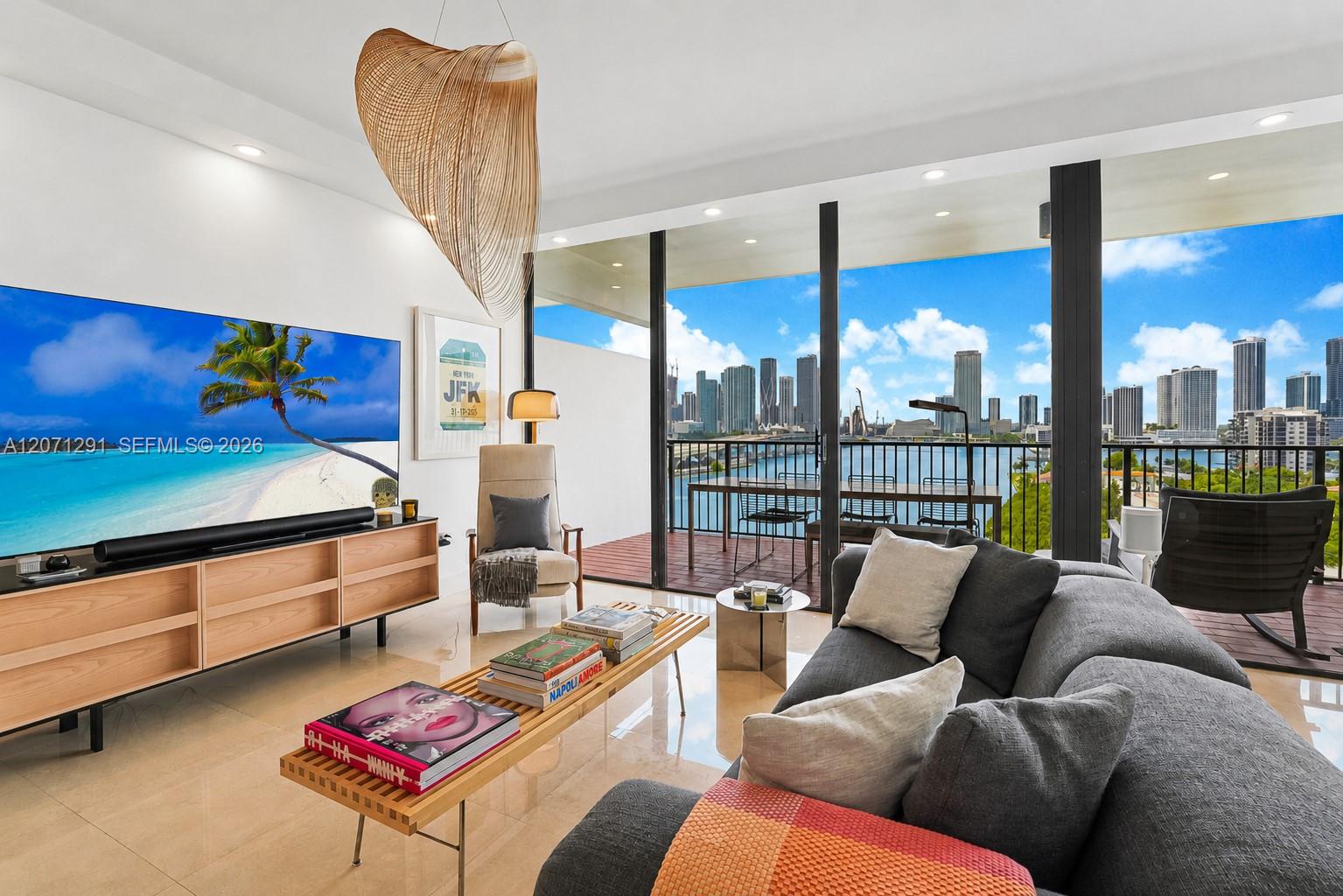 1000 Venetian Way # 1108 — Photo 4
