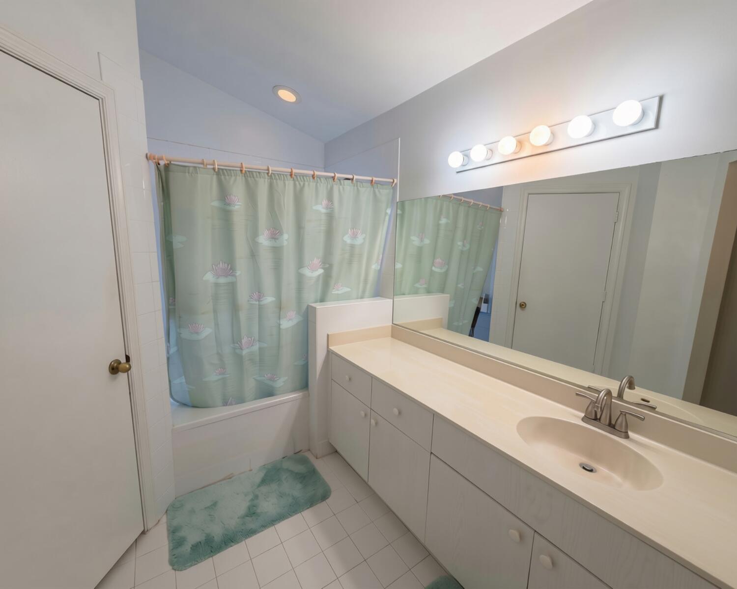 3703 NW 63RD Court — Photo 5
