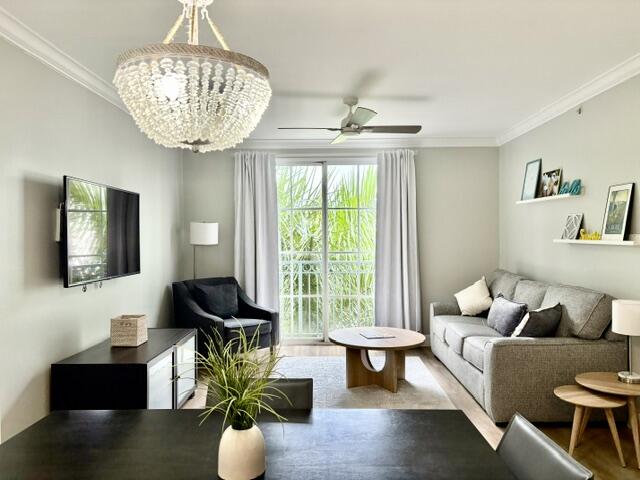630 S Sapodilla Avenue — Photo 4