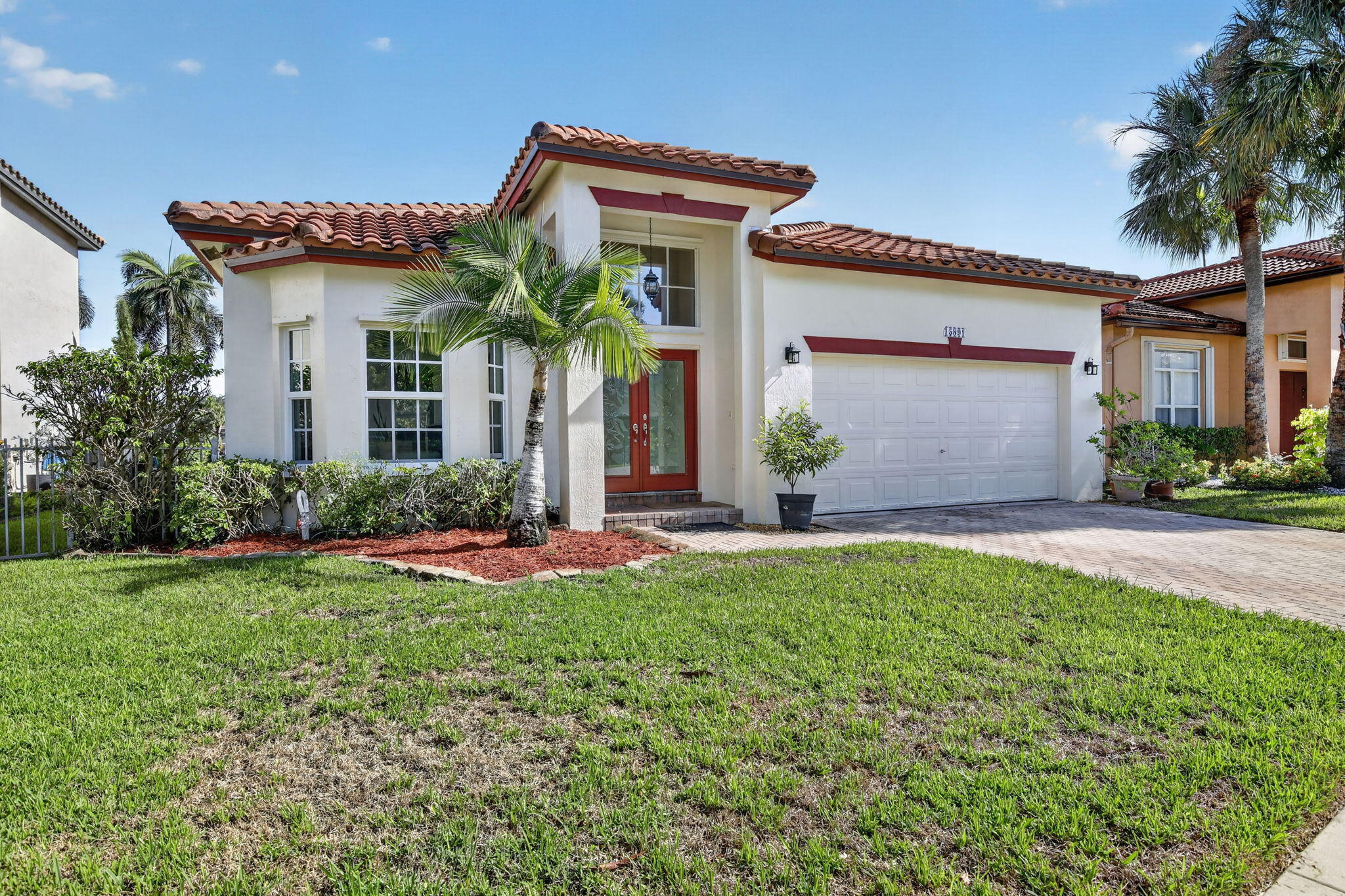 15891 SW 14TH Street — Photo 2