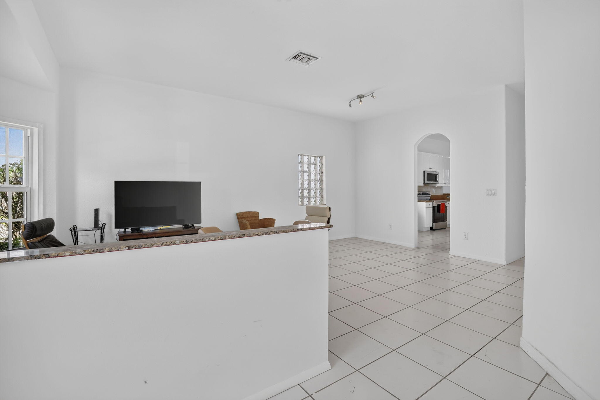 15891 SW 14TH Street — Photo 4