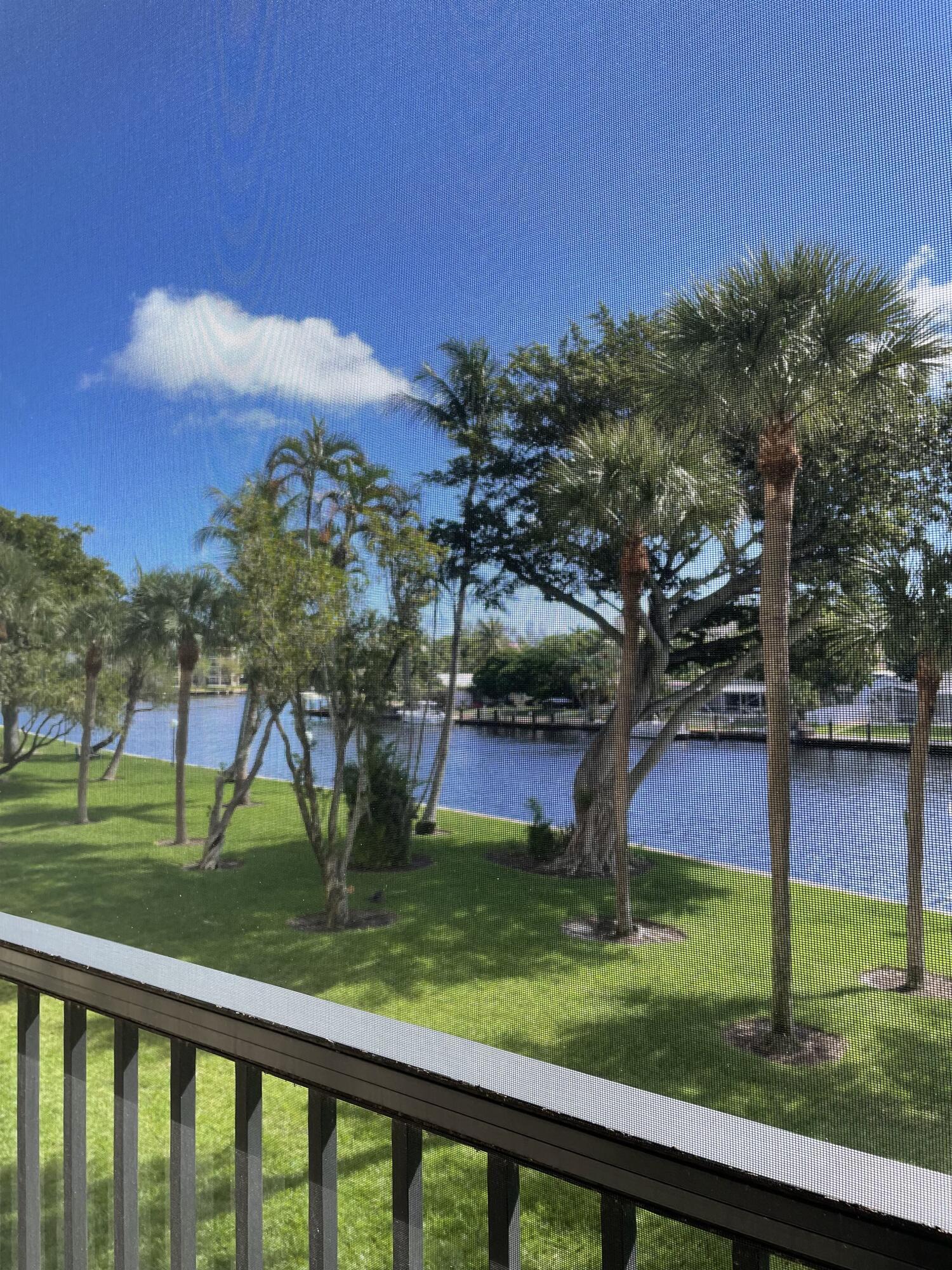14 Royal Palm Way # 204, Boca Raton FL 33432