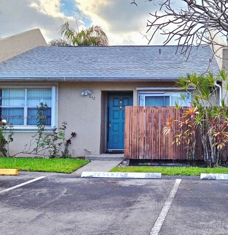 842 Banks Rd, Coconut Creek FL 33063