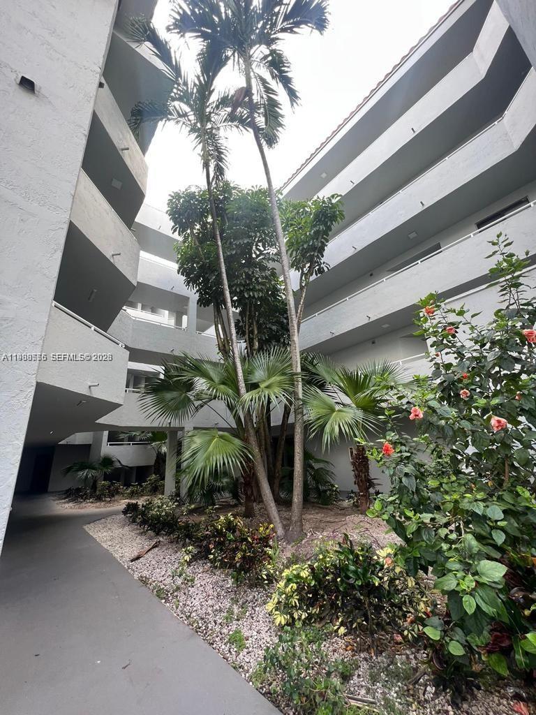 8215 SW 152nd Ave # 418 — Photo 2