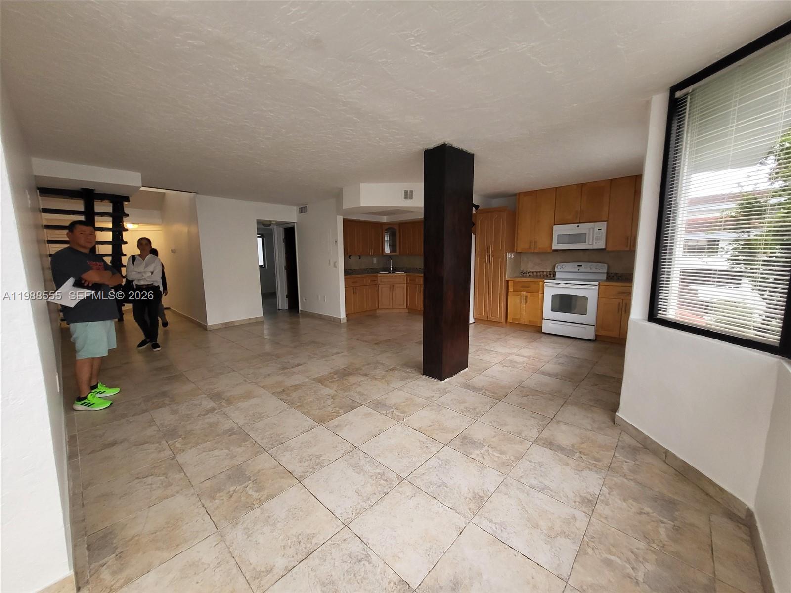 8215 SW 152nd Ave # 418 — Photo 4