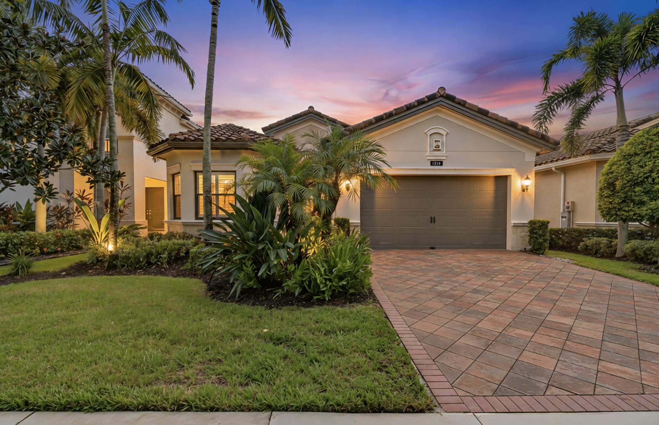 9512 Eden Roc Court — Photo 2
