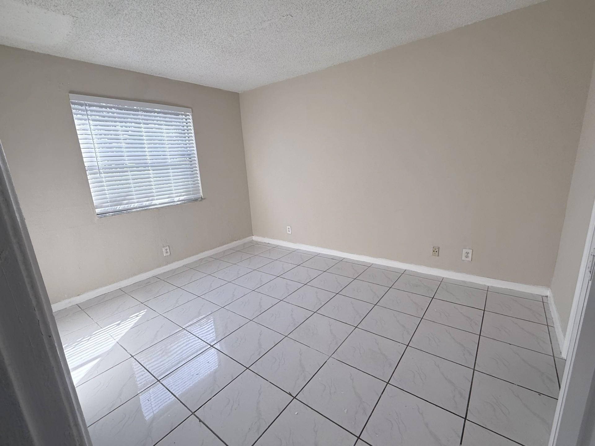 11638 NW 23rd Court — Photo 5