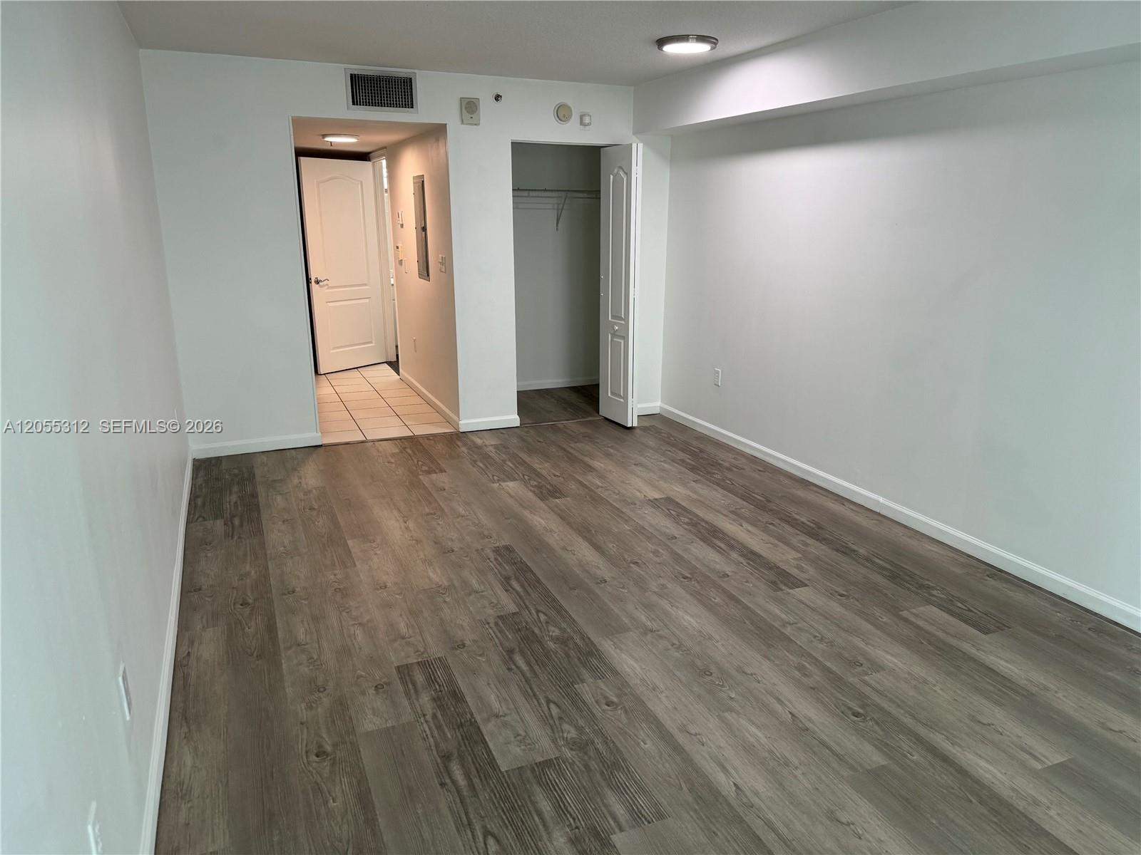 1200 Brickell Bay Dr # 2310, Miami FL 33131