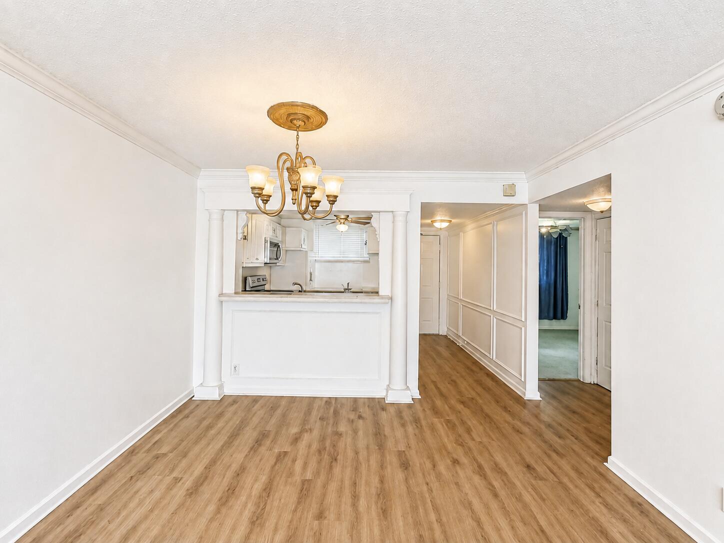 110 LAKE EMERALD Drive # 103 — Photo 3