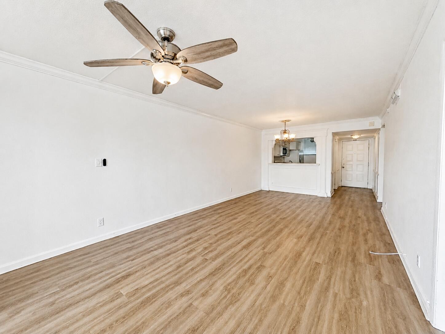 110 LAKE EMERALD Drive # 103 — Photo 5