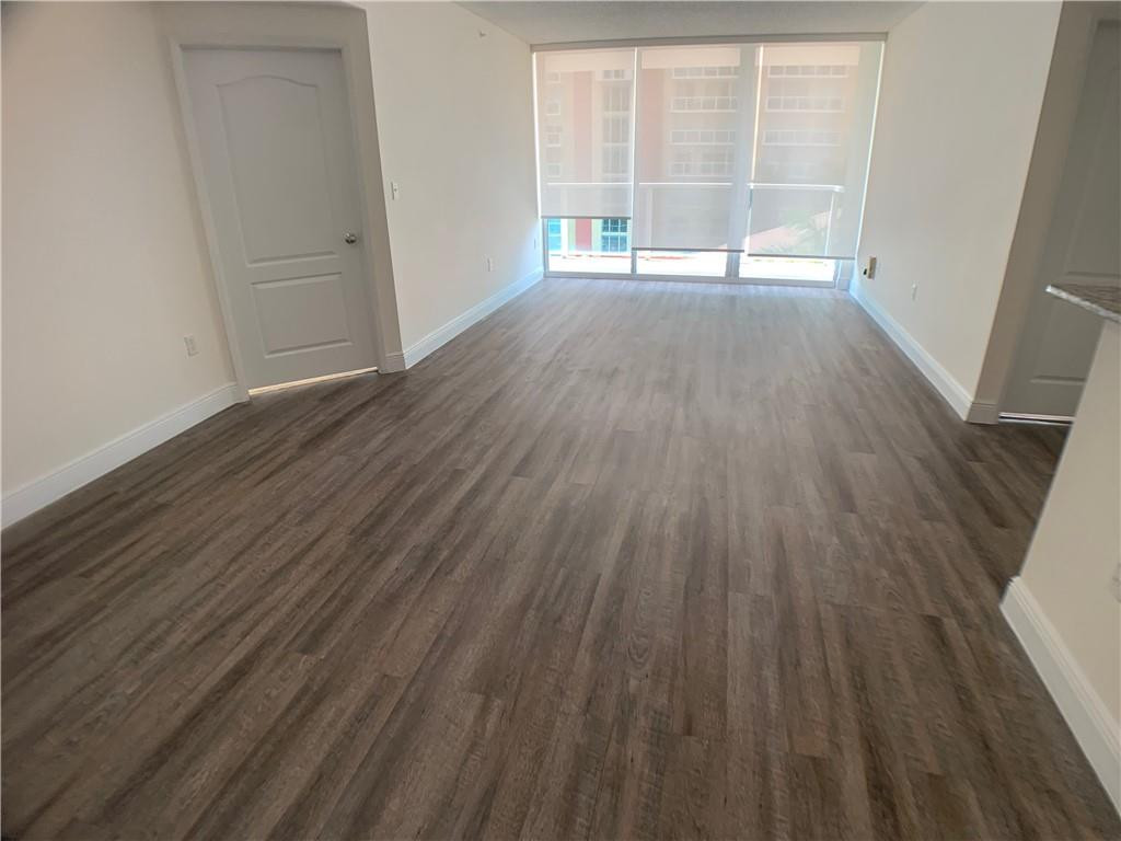 16900 N Bay Road # 1011 — Photo 2
