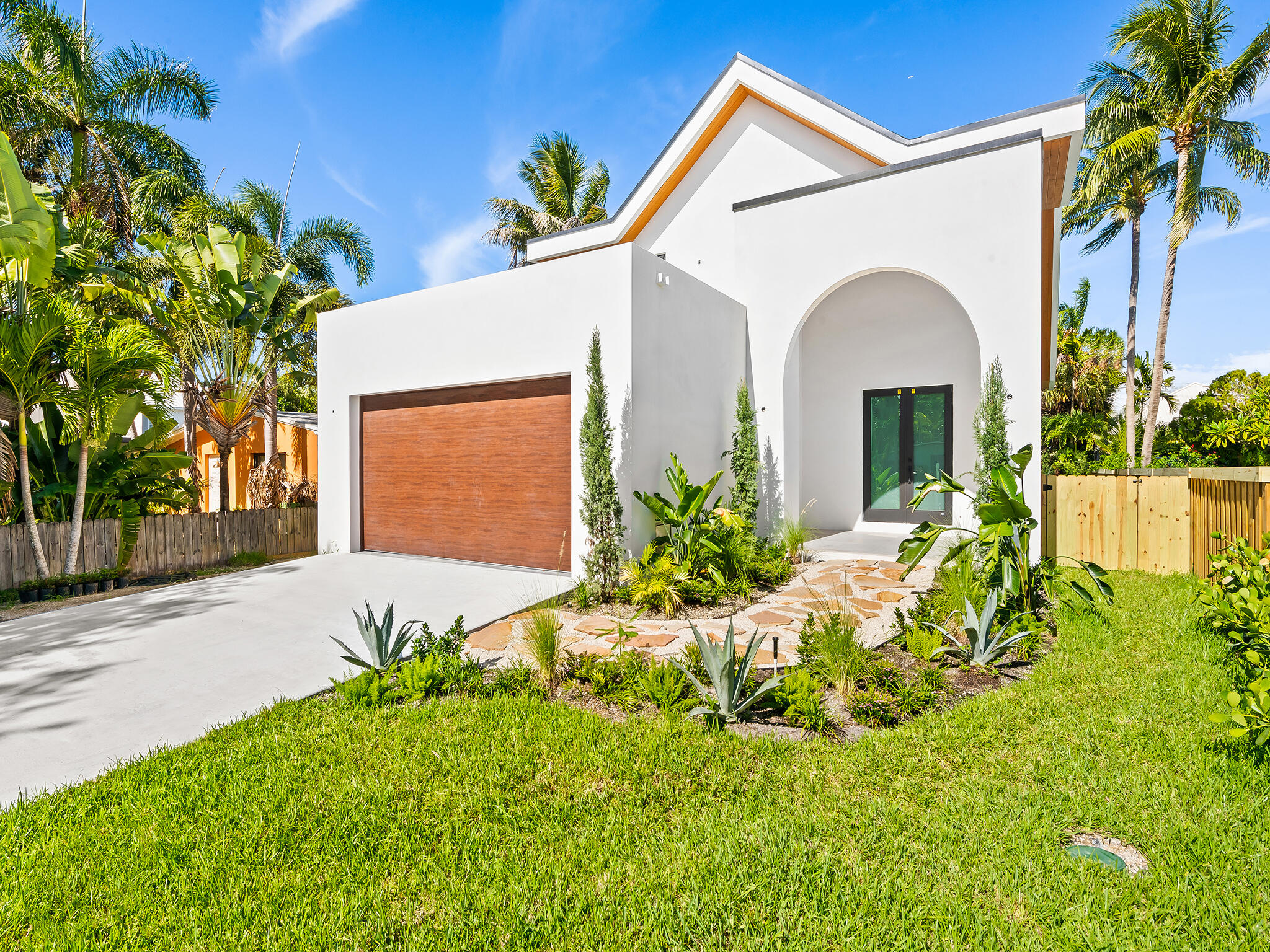 1628 NE 17th Avenue, Fort Lauderdale FL 33305