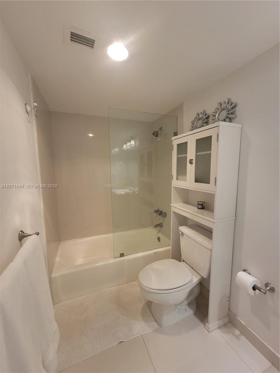 19380 Collins Ave View 10
