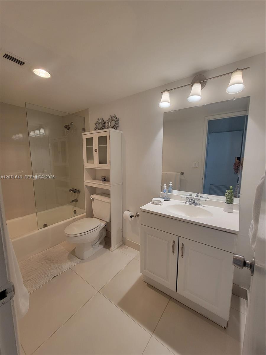 19380 Collins Ave View 11