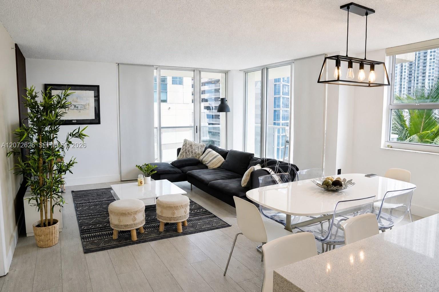 1155 Brickell Bay Dr # 902 — Photo 2
