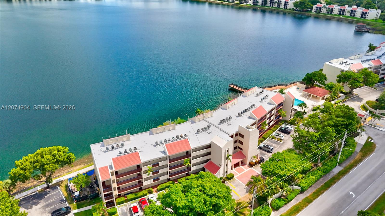 114 Lake Emerald Dr # 409, Oakland Park FL 33309