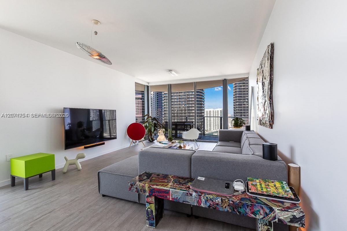 1000 Brickell Plz # 3512 View 1