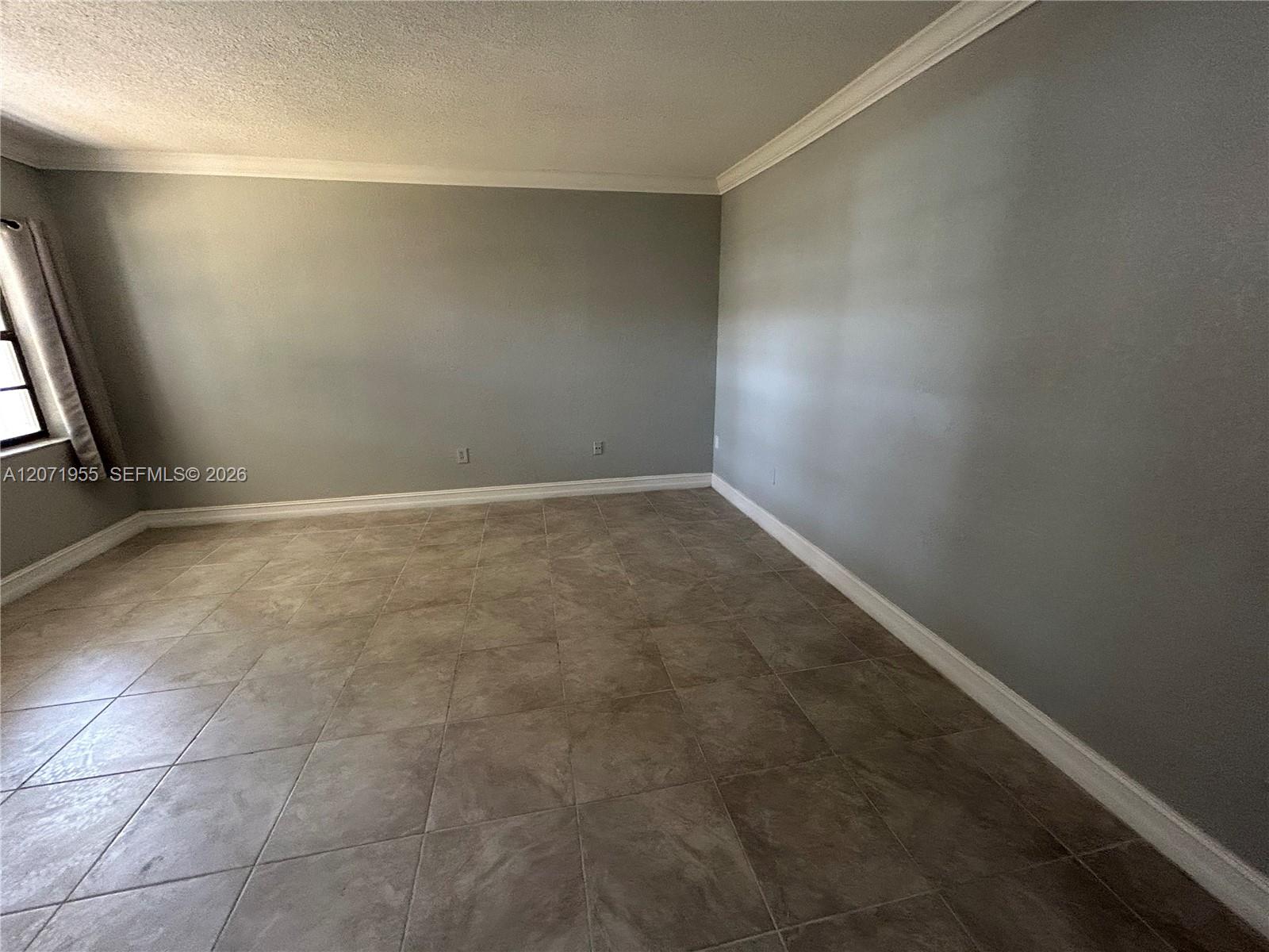 1925 Madison St # 5 — Photo 4