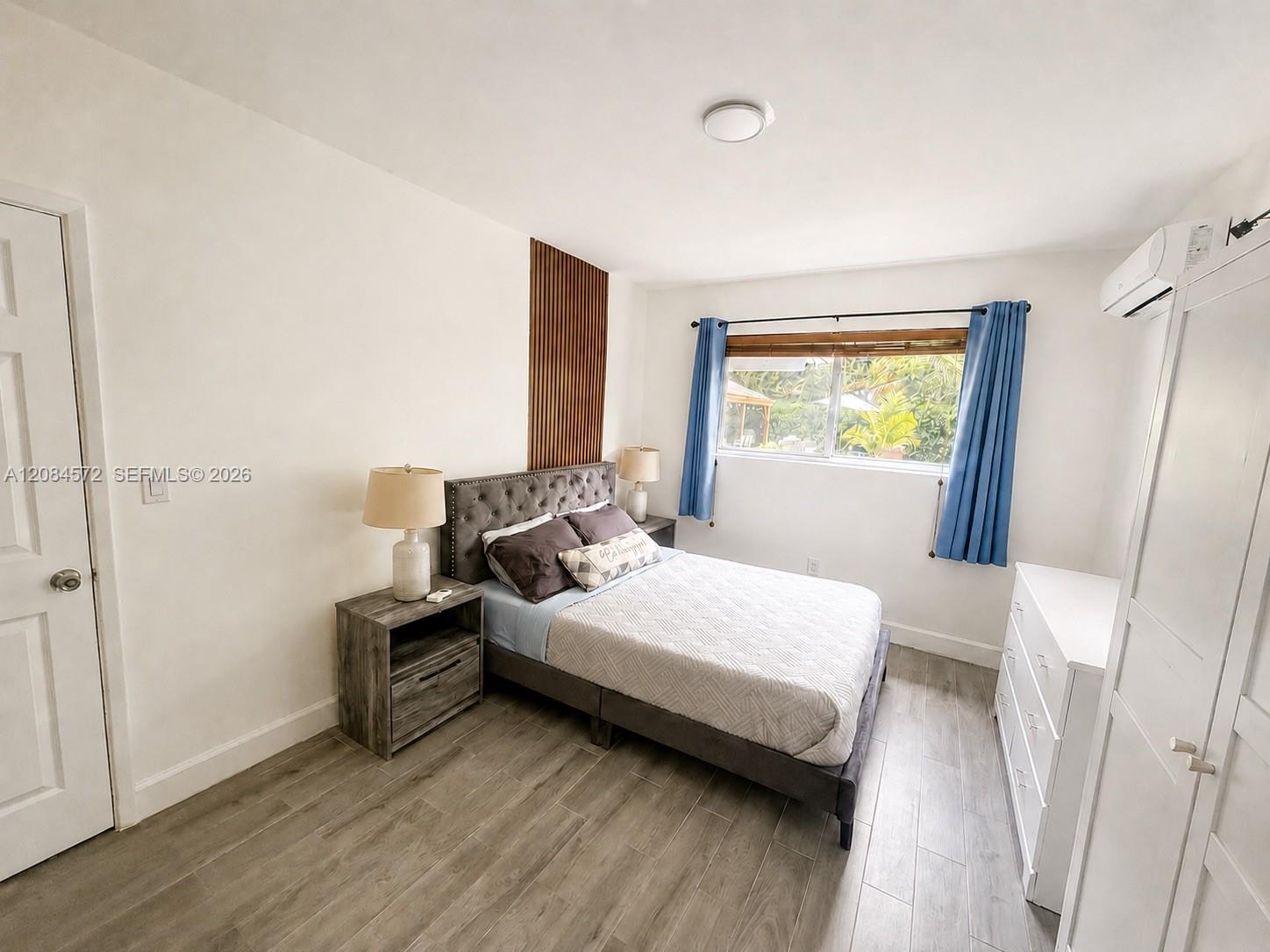 1430 NE 149th St # B — Photo 4