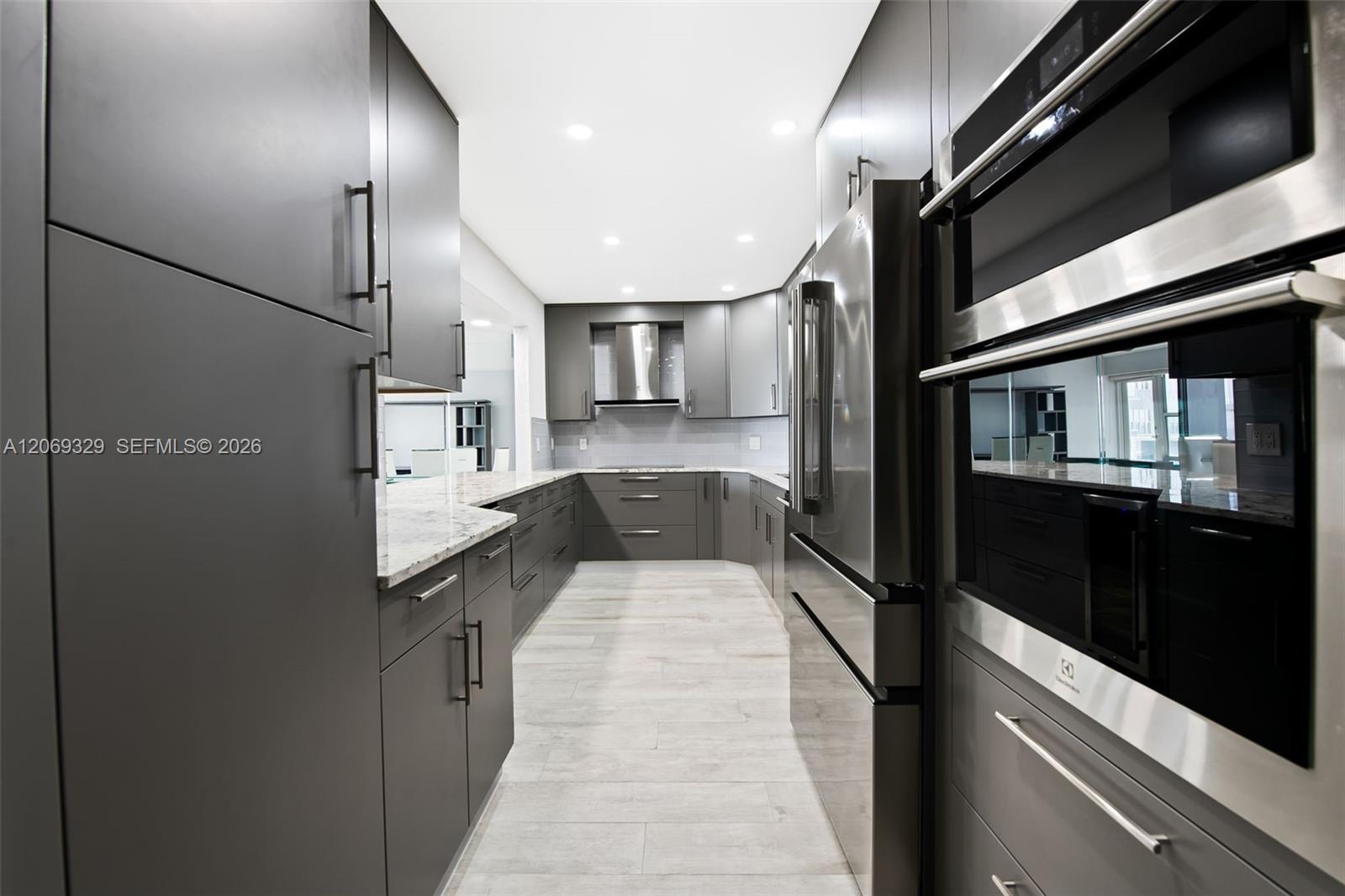 3700 Galt Ocean Dr # 910 — Photo 3