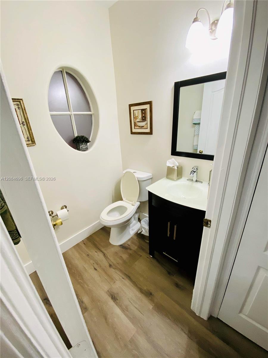 17024 SW 38th St — Photo 4