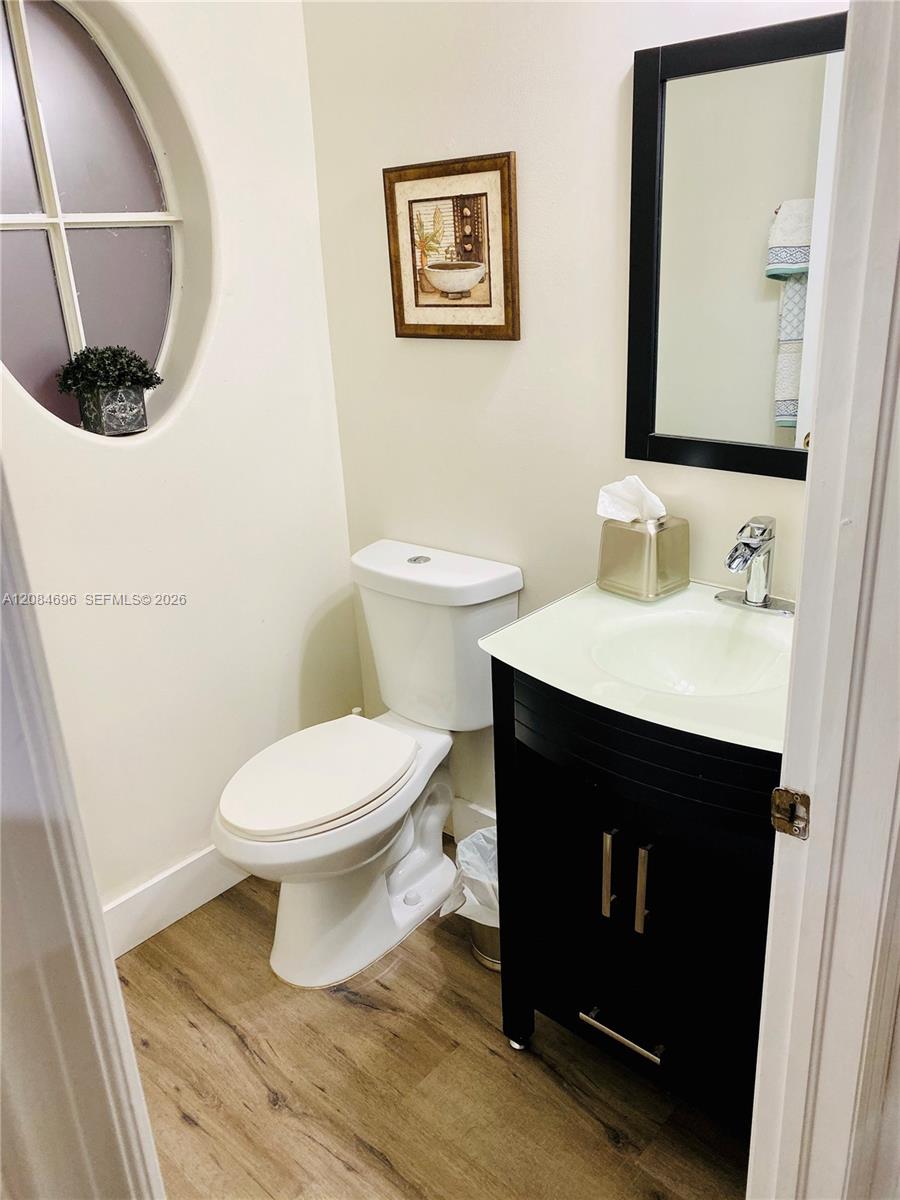 17024 SW 38th St — Photo 5