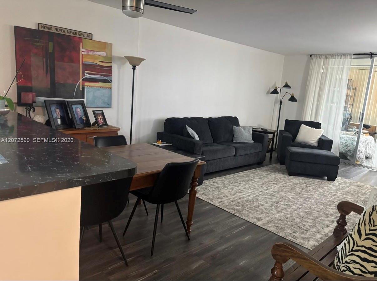 500 NE 12th Ave # 704 — Photo 3