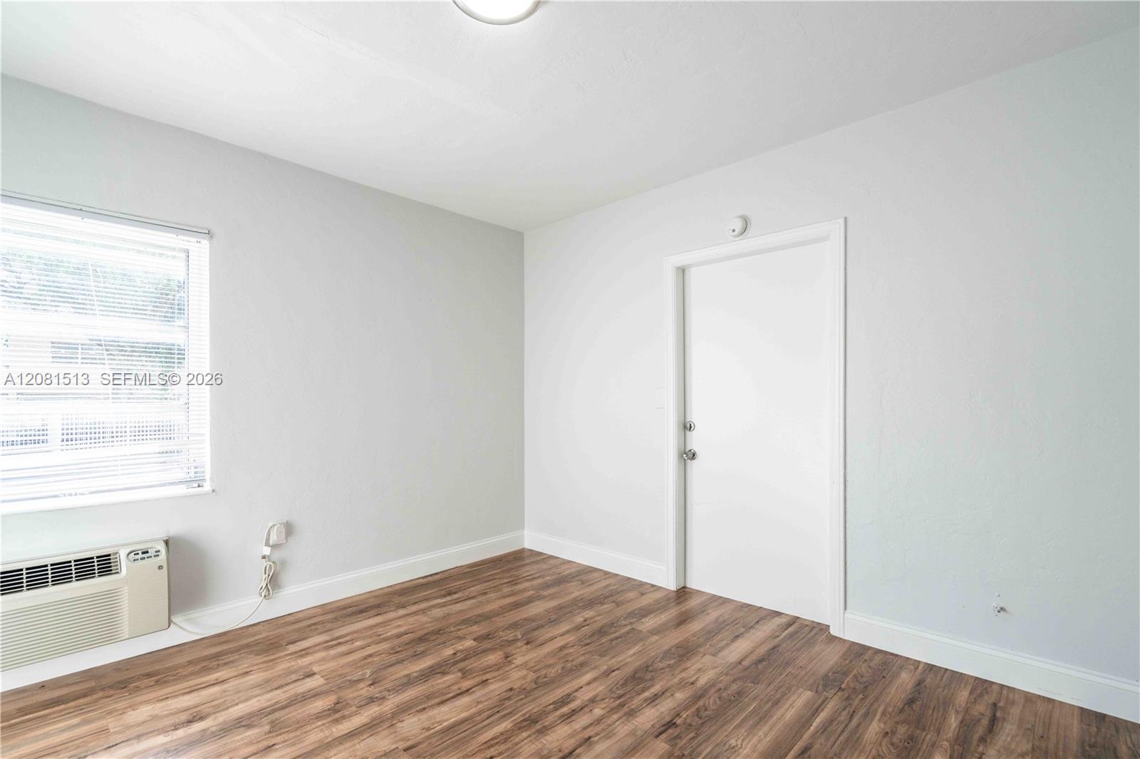 437 NE 82 ST # 14 — Photo 2