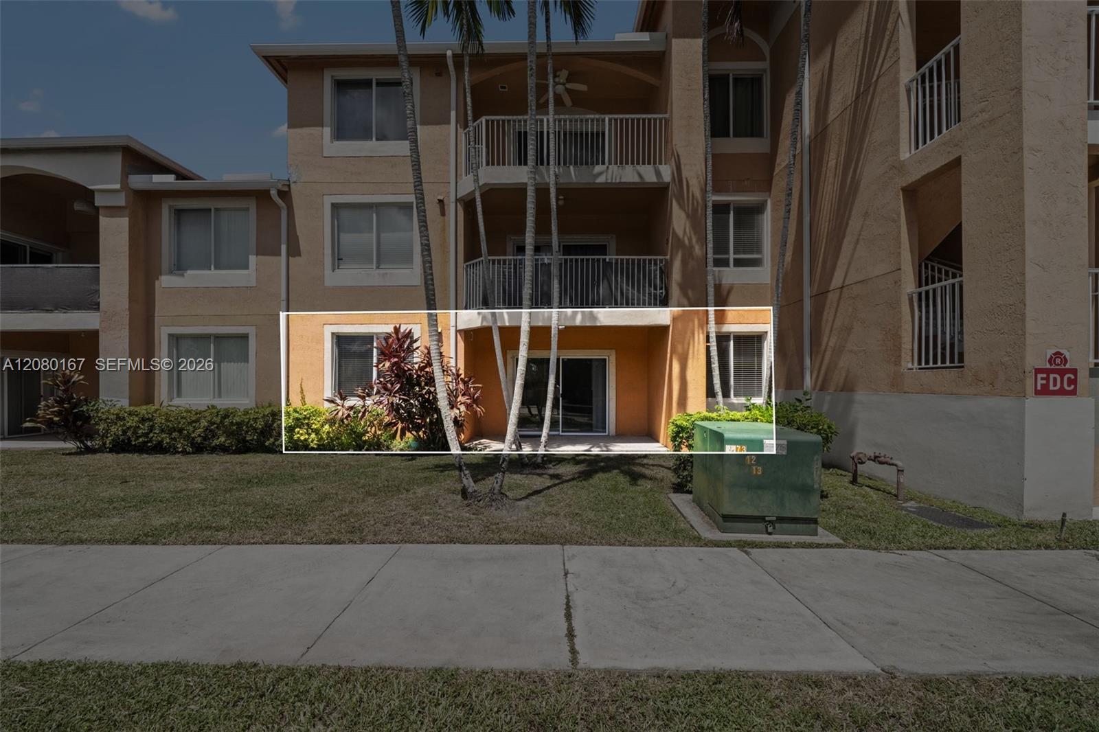 6992 SW 39th St # I104 — Photo 2