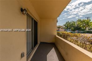 11905 NE 2nd Ave # C102 — Photo 4
