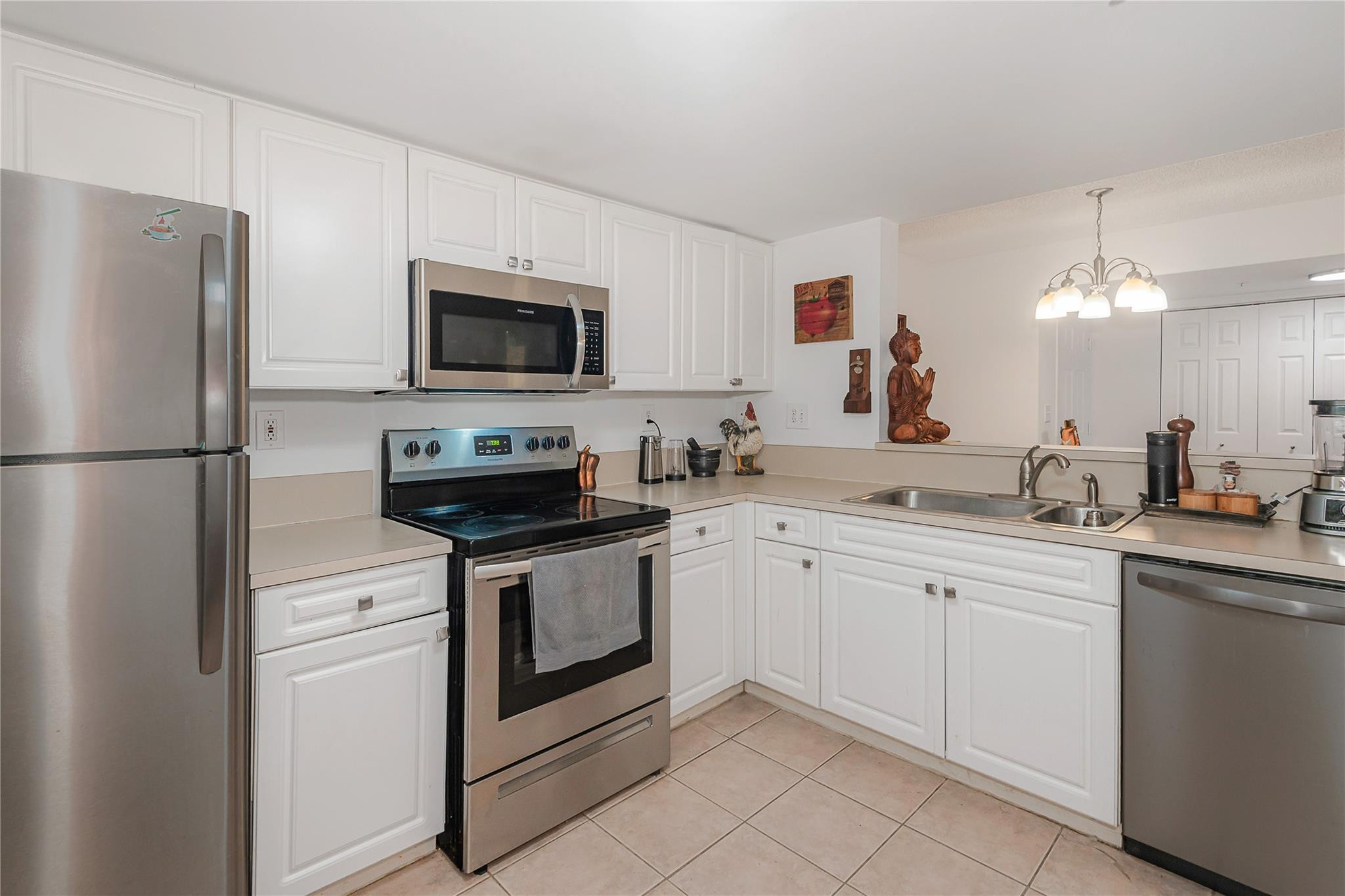 520 SE 5th Avenue # 1202 — Photo 3